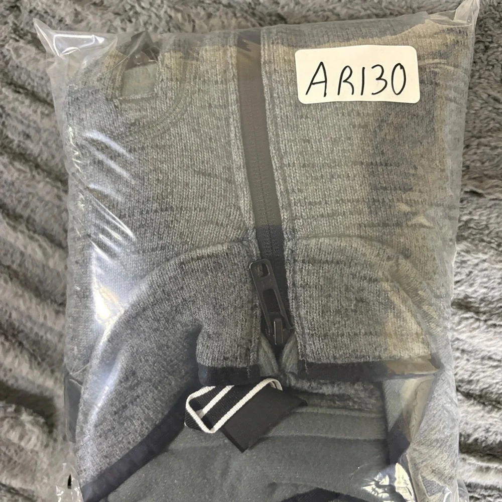 Under Armour Mens Gray Heather Full Zip Fleece Vest Mock Neck Large AR130